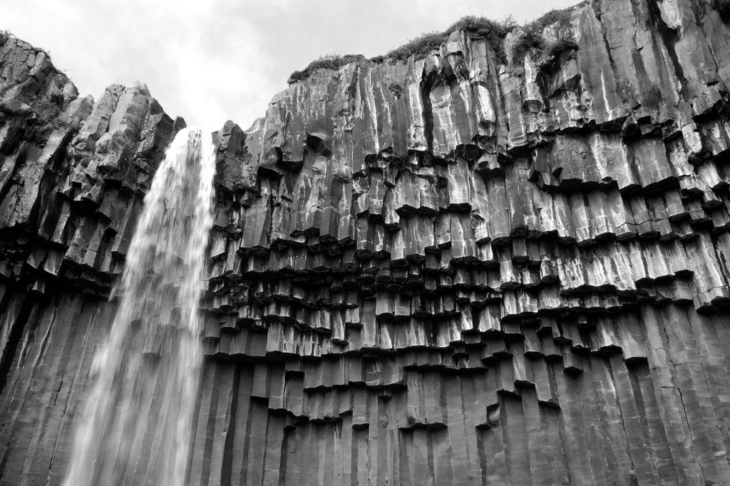 Wasserfall in Island: Svartifoss