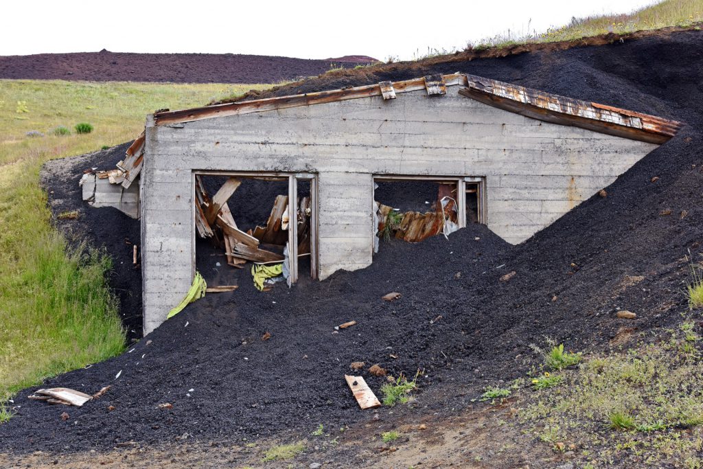 Verlassenes Haus auf Vestmannaeyjar (Foto: https://www.flickr.com/photos/hbarrison/)