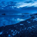 Diamond Beach: Eisberge am schwarzen Strand der Gletscherlagune Jökulsárlón in Island