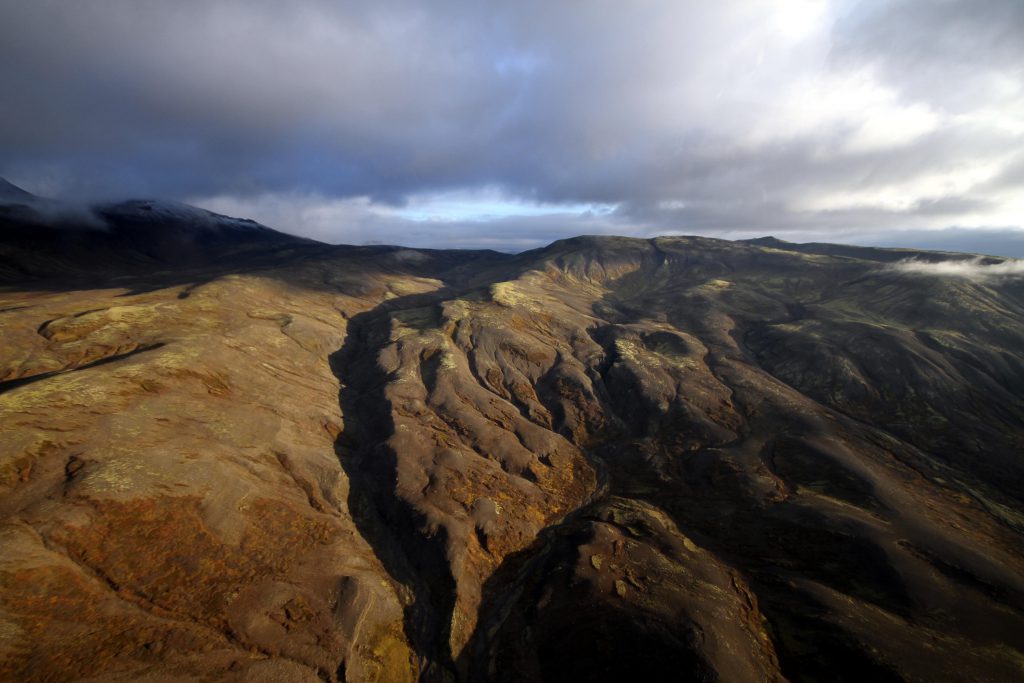 Island Rundflug mit dem Hubschrauber: Auf in's Umland rund um den Wasserfall Glymur