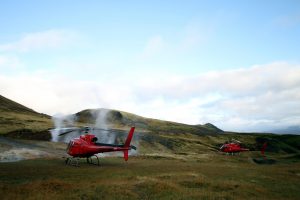 Island Rundflug mit dem Hubschrauber: Landung im Geothermalgebiet Hengill