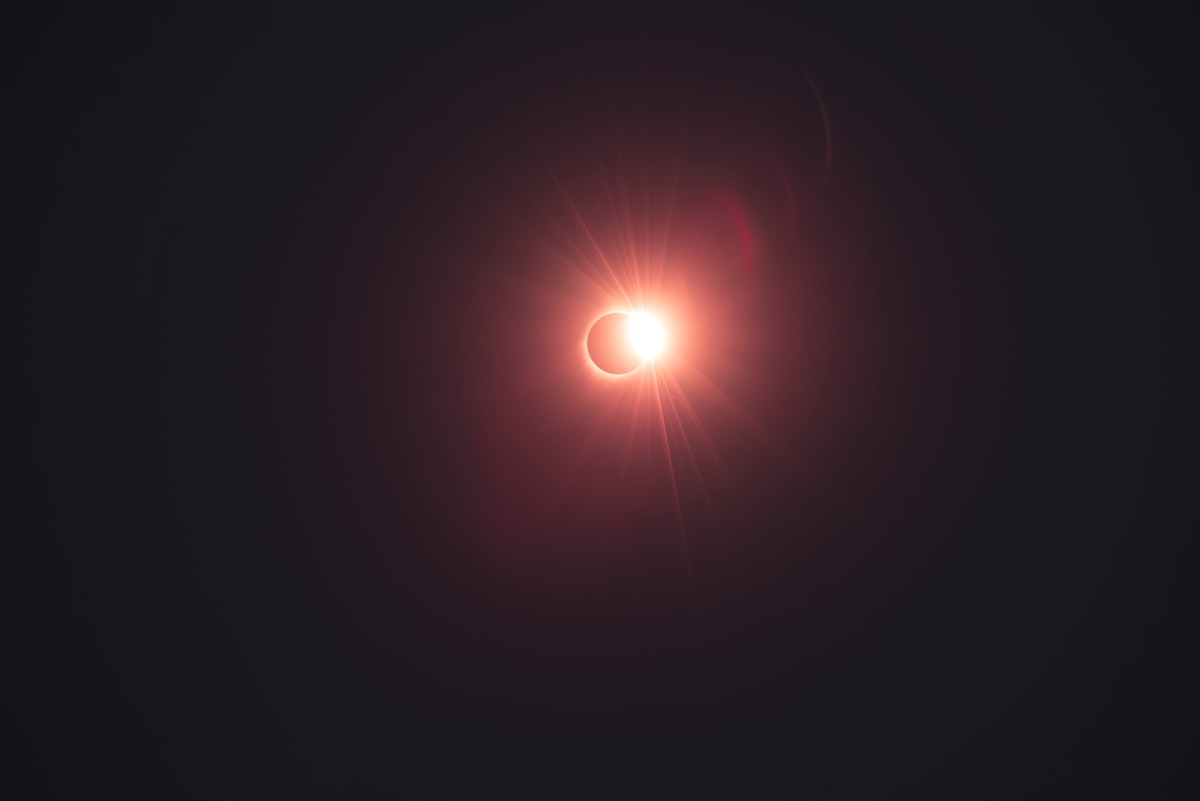 Sonnenkorona während der Totalität einer Sonnenfinsternis